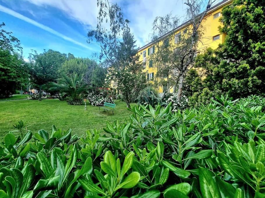Appartamento Vista Giardino - L'Onda Blu La Spezia Extérieur photo